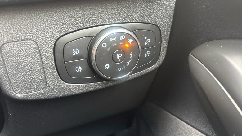 Ford Focus 1.0 EcoBoost Hybrid mHEV 155 Titanium 5dr Petrol Hatchback